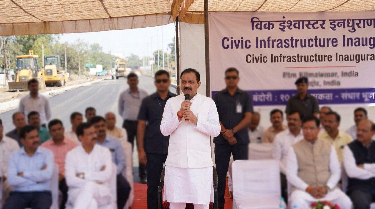Madhya Pradesh minister Kailash Vijayvargiya speaking at an Indore civic works inauguration event